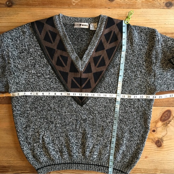Sale🌟VTG URBAN WORKS Sweater - Picture 10 of 15